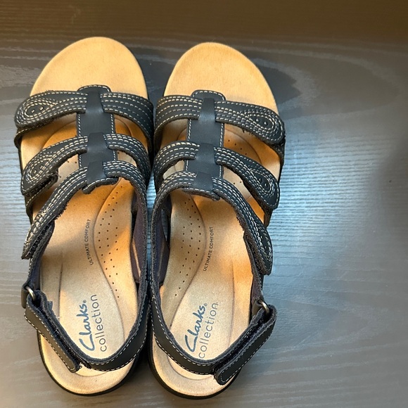 Clarks Gray Comfort Sandals, NWOT - Picture 1 of 4